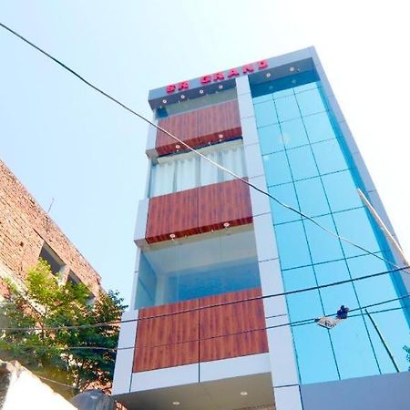 Hotel Sr Grand Gorakhpur Zewnętrze zdjęcie